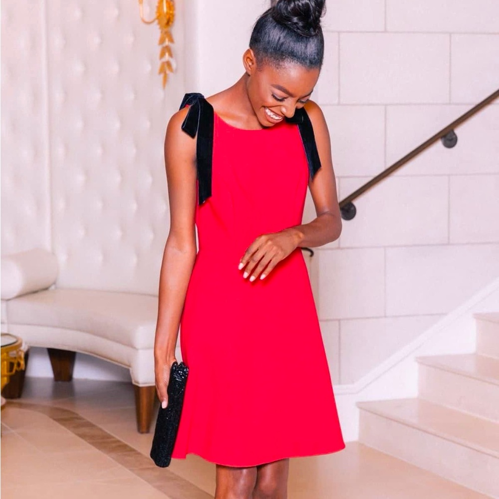 NEW Gal Meets Glam Zara dress! Just in time for the Holidays! ❤️✨